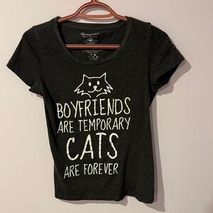 Cat Graphic Tee “Boyfriends are Temporary”